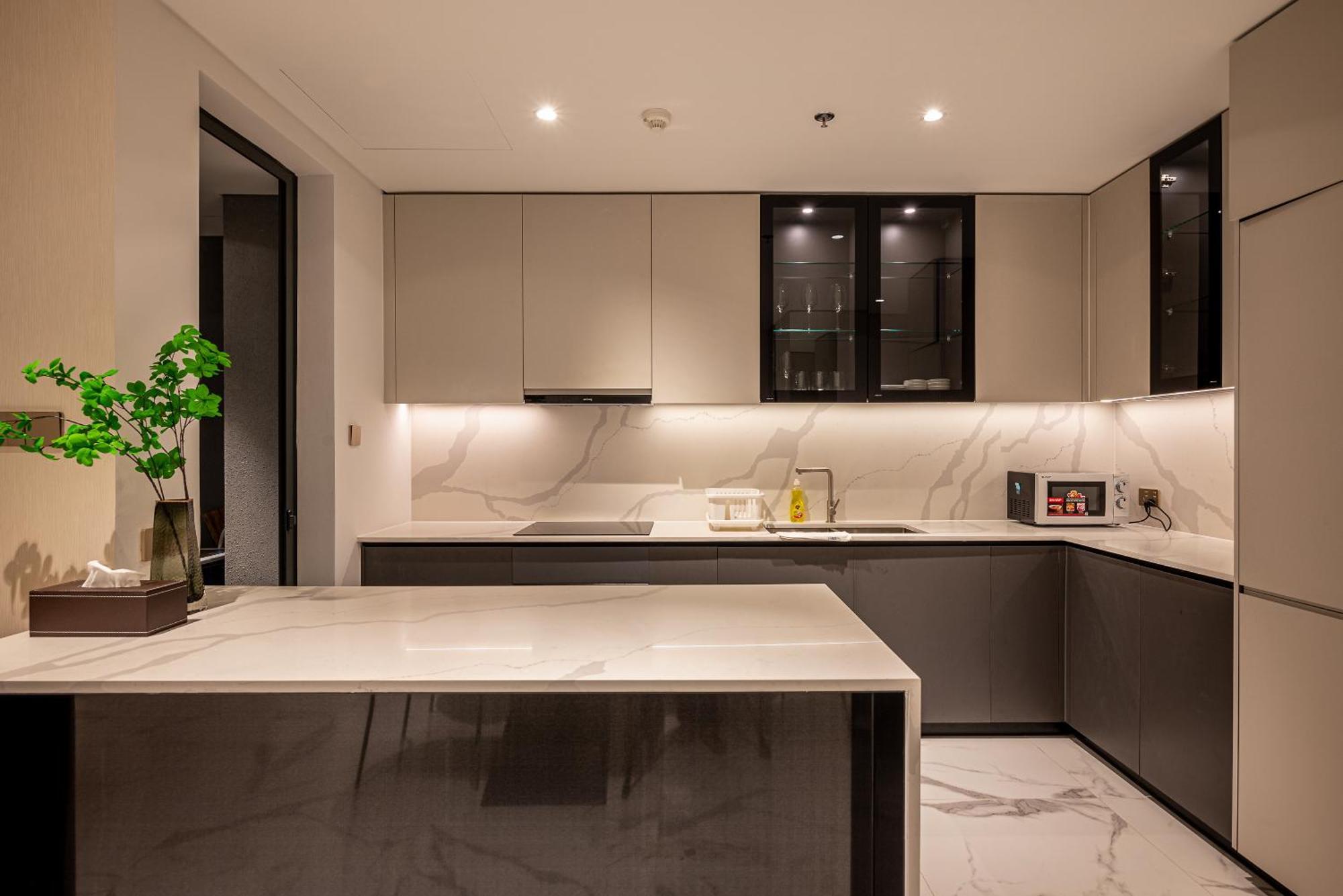 Metropole Sy's Apartment