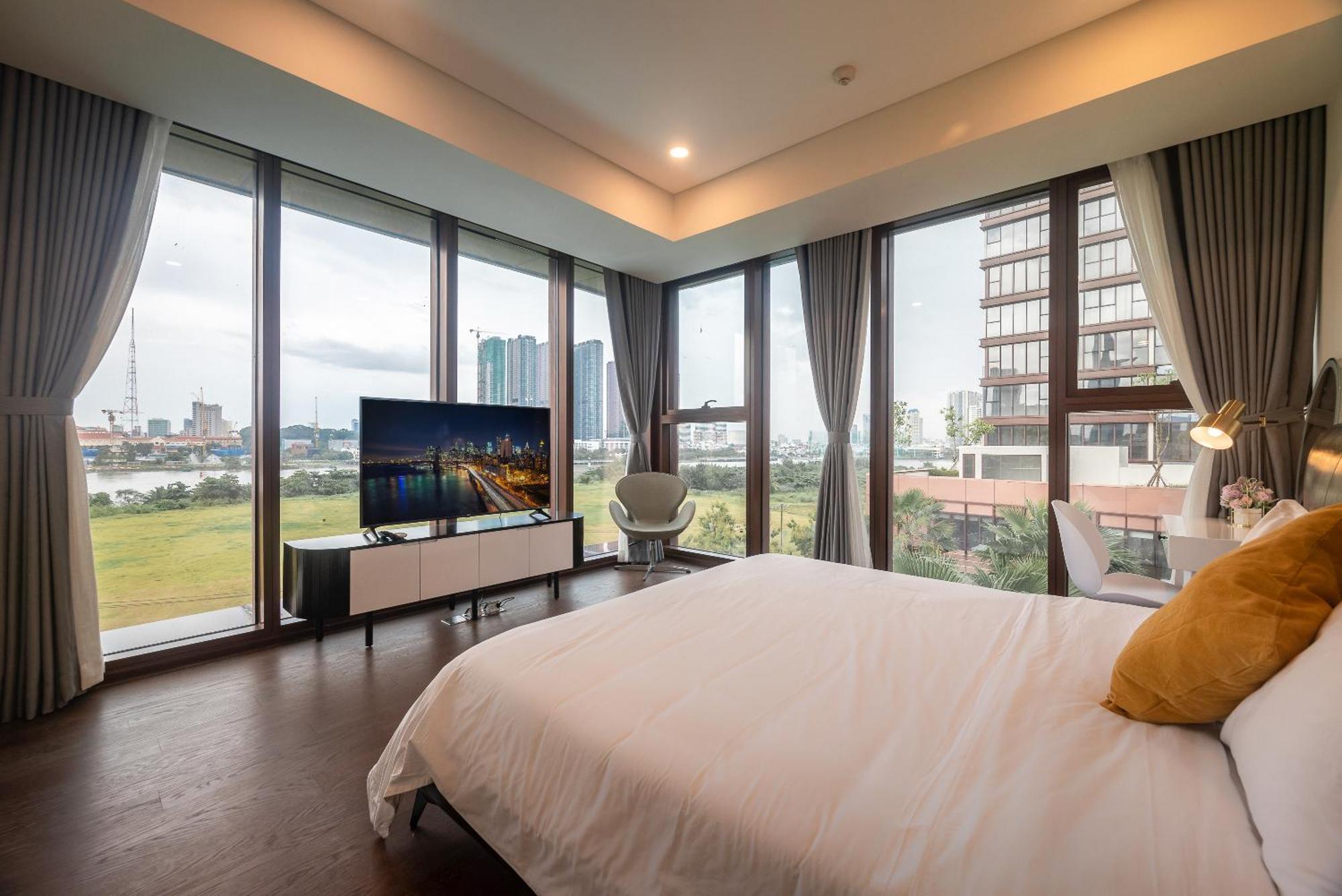 Metropole Sy's * Ho Chi Minh City