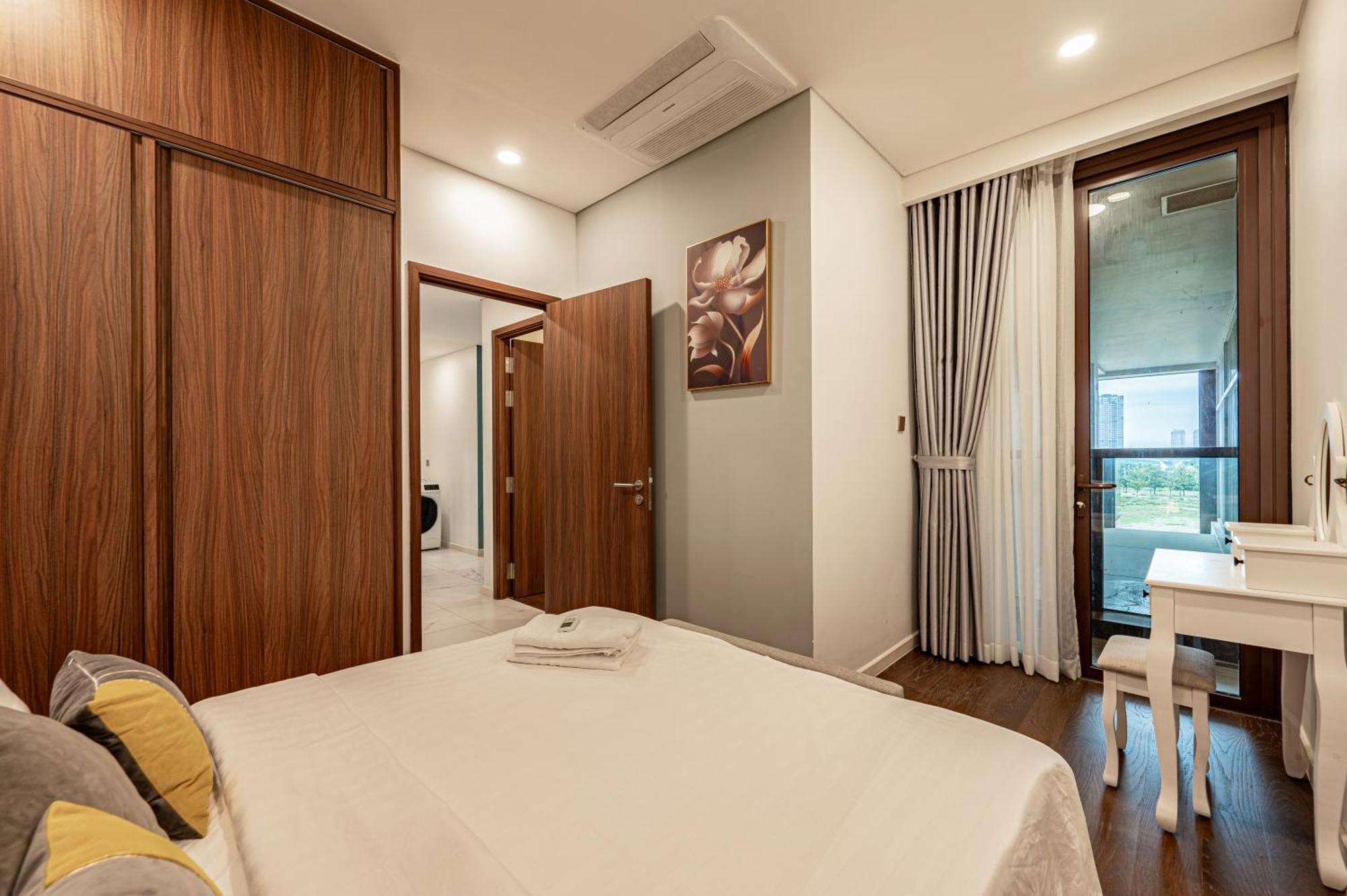 Căn hộ Metropole Sy's *